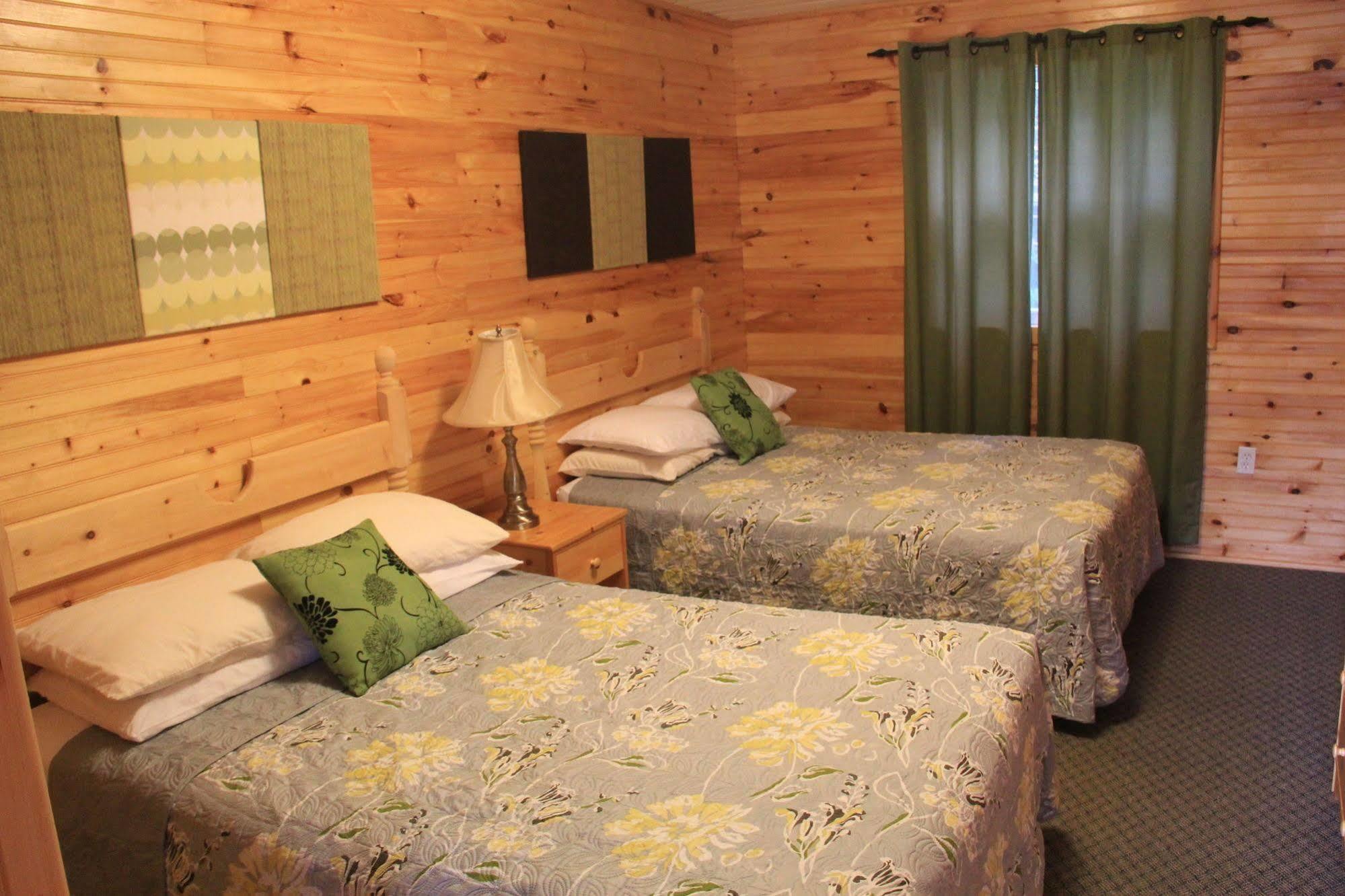 Hidden Acres Cottages Cavendish Eksteriør billede
