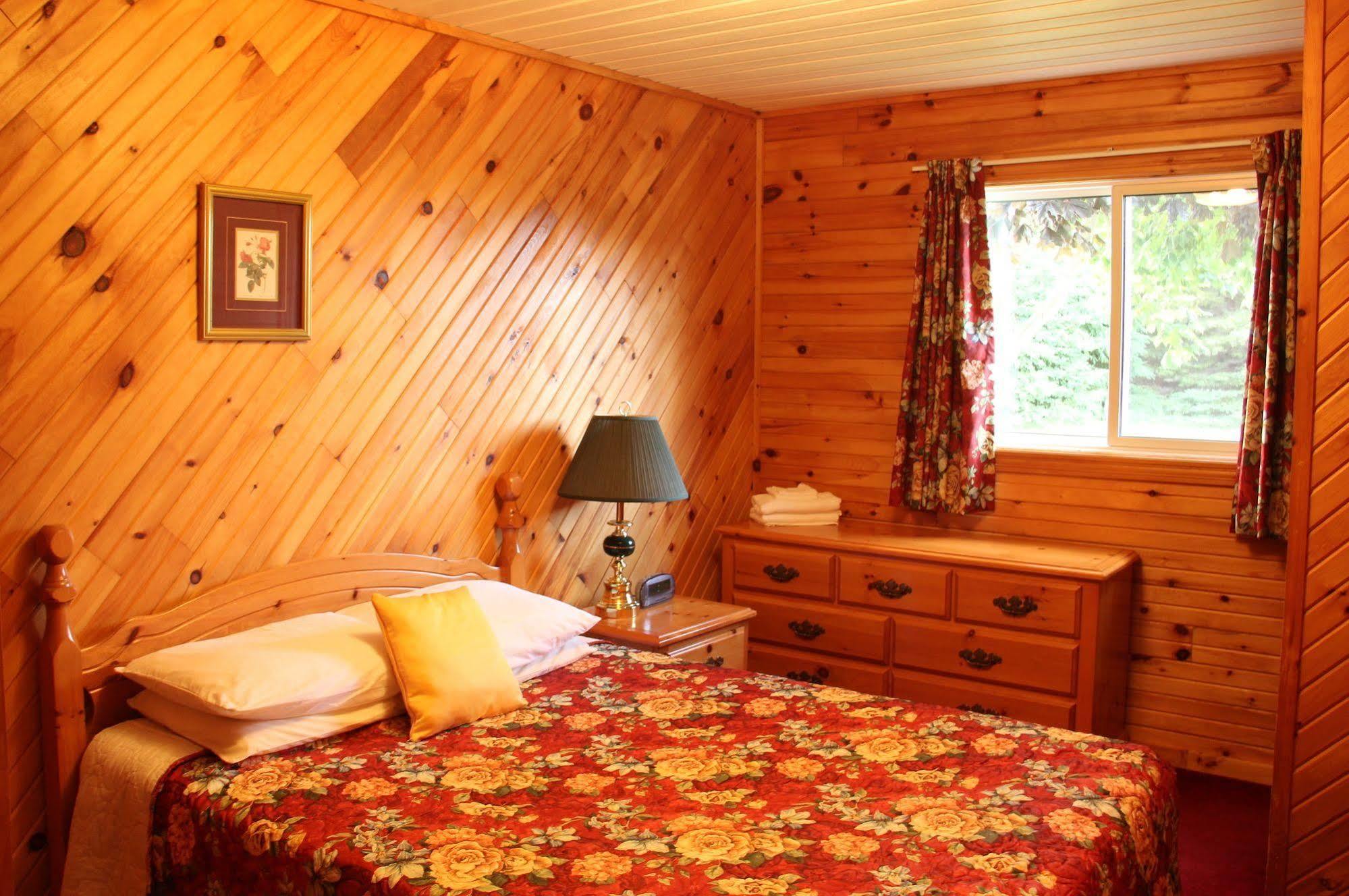 Hidden Acres Cottages Cavendish Eksteriør billede