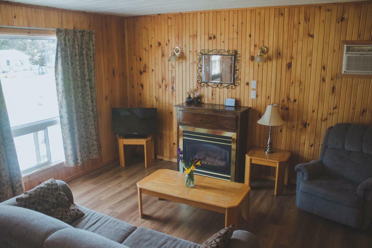 Hidden Acres Cottages Cavendish Eksteriør billede