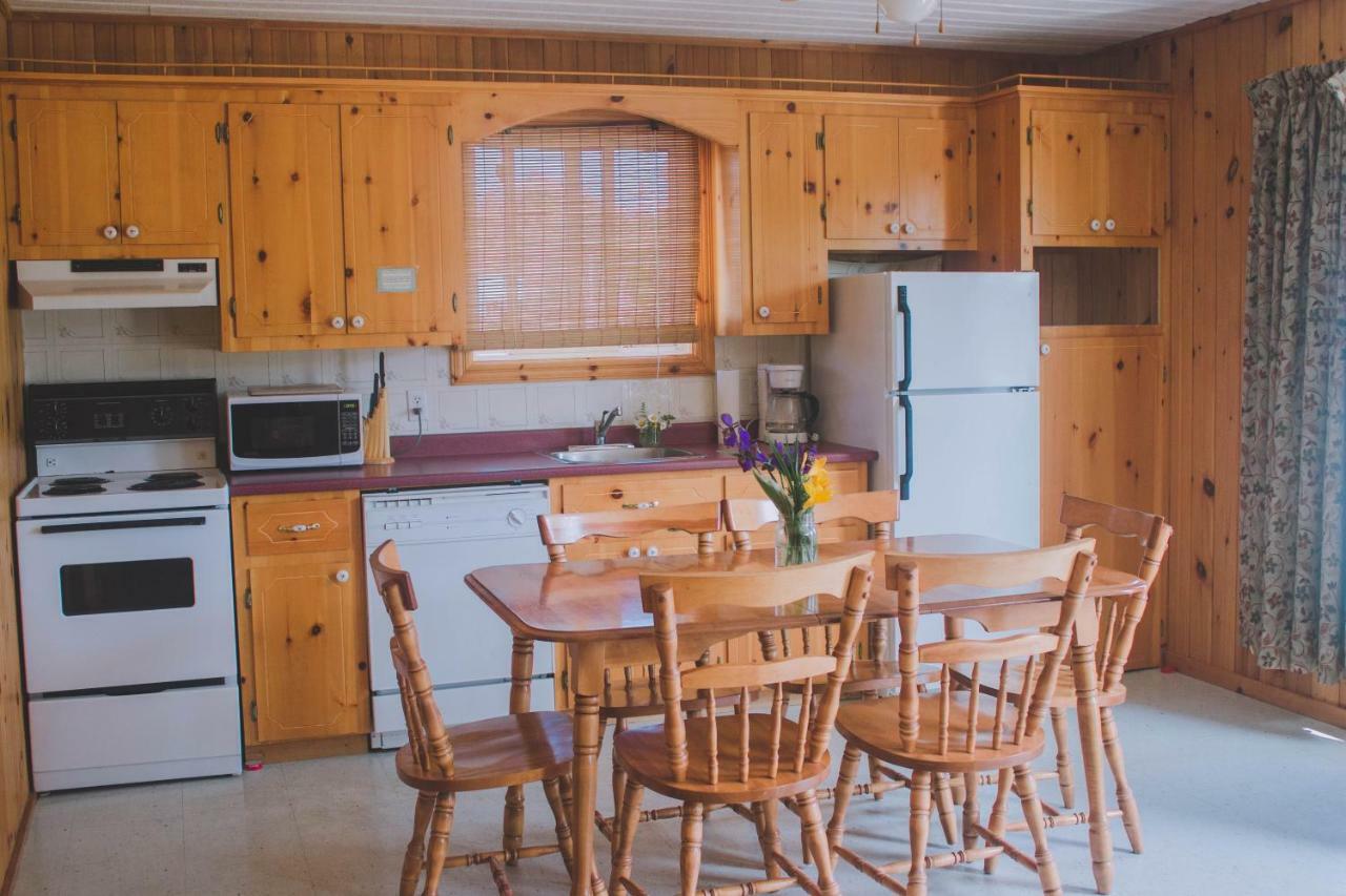 Hidden Acres Cottages Cavendish Eksteriør billede