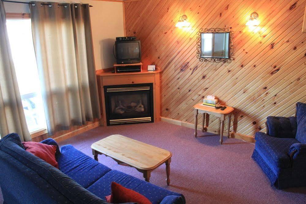 Hidden Acres Cottages Cavendish Eksteriør billede
